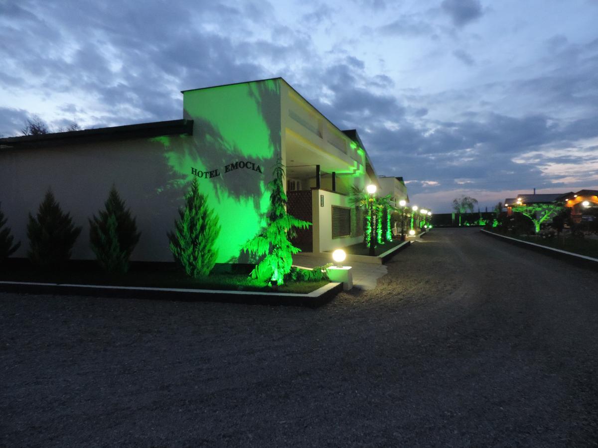 Hotel Emocia Natakhtari Luaran gambar